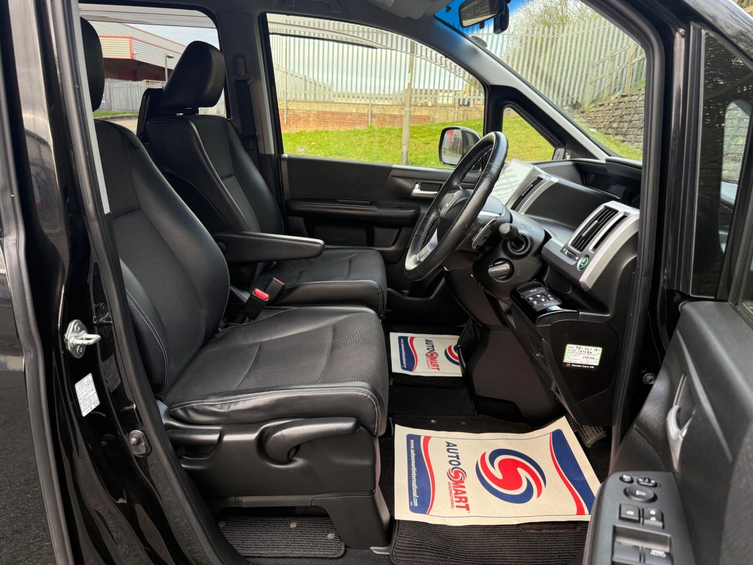 Used Honda Stepwagon 2026 for sale - 78100380: Photo 9