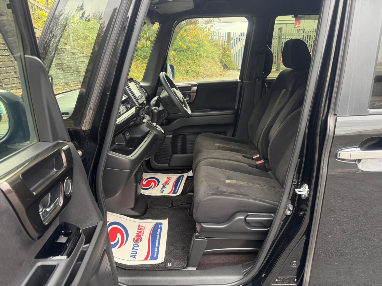 Used Honda N-Box 2025 for sale - 77627154: Photo 19