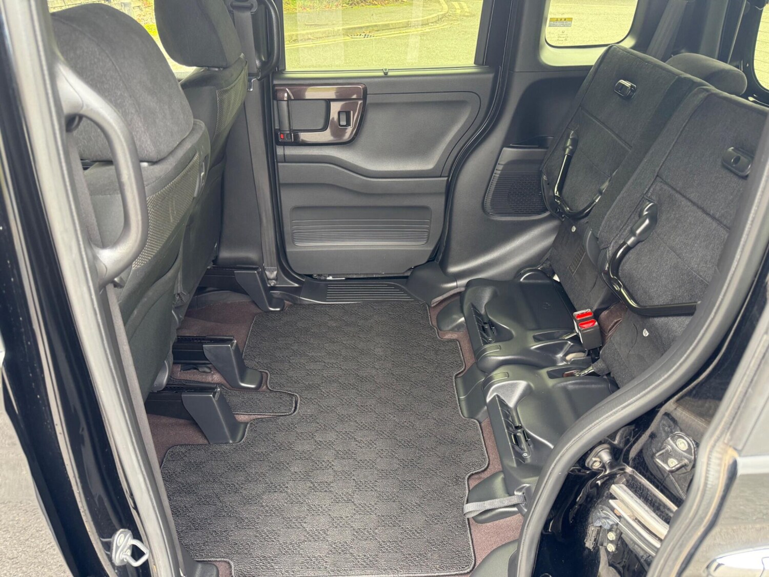 Used Honda N-Box 2025 for sale - 77627154: Photo 28