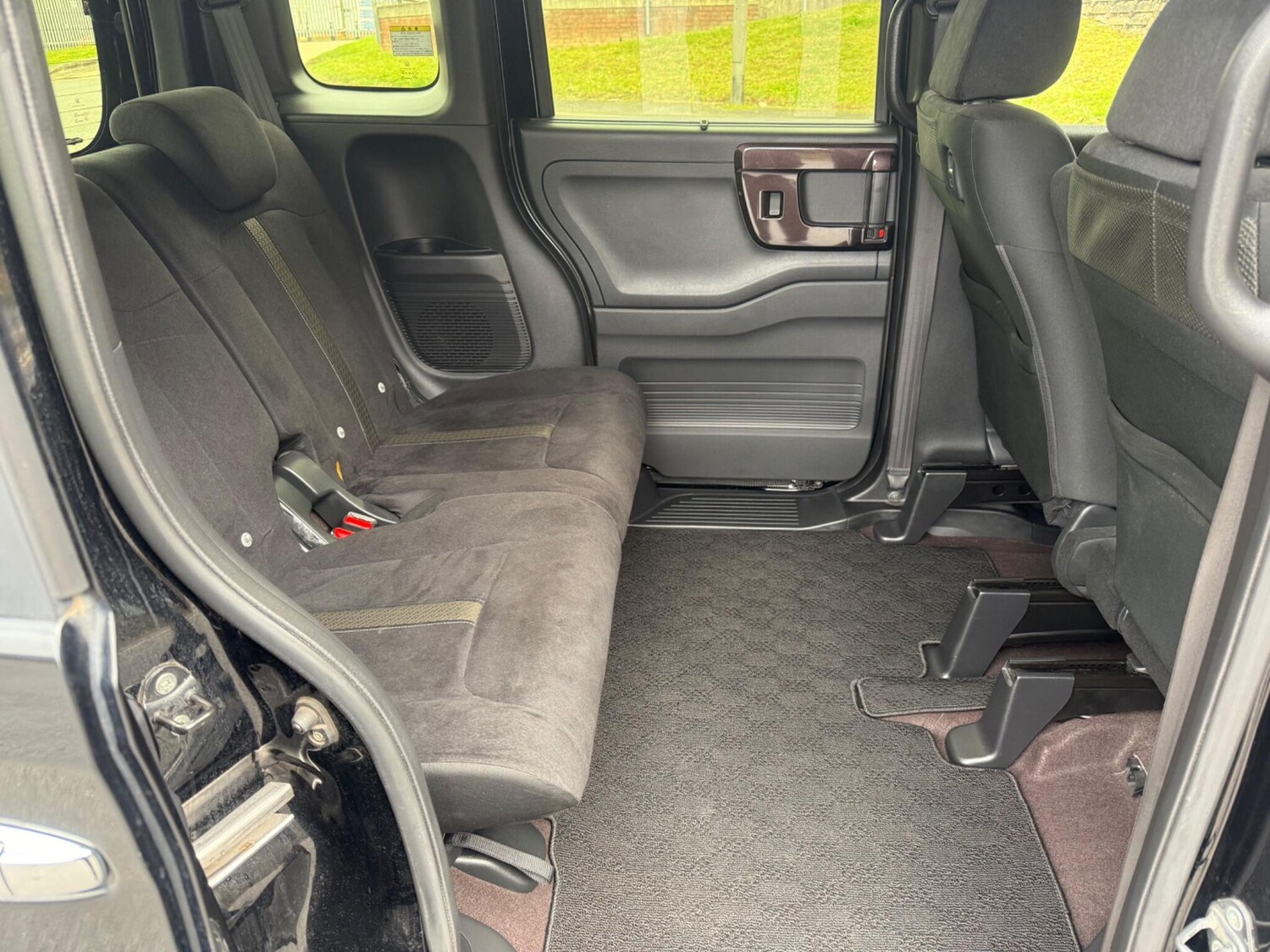 Used Honda N-Box 2025 for sale - 77627154: Photo 30