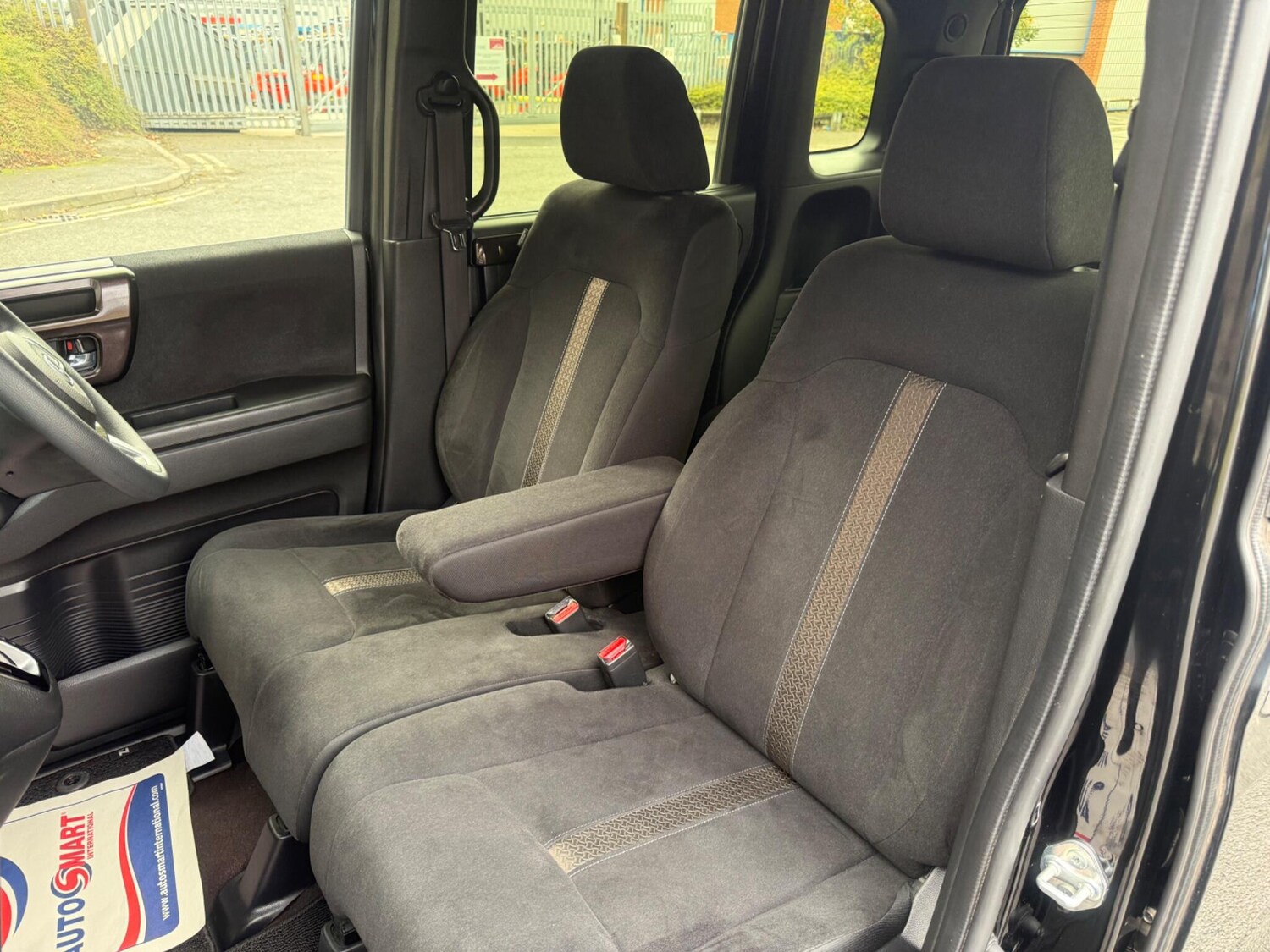 Used Honda N-Box 2025 for sale - 77627154: Photo 39