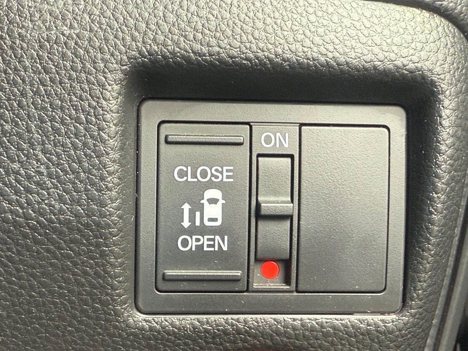 Used Honda N-Box 2025 for sale - 77627154: Photo 57