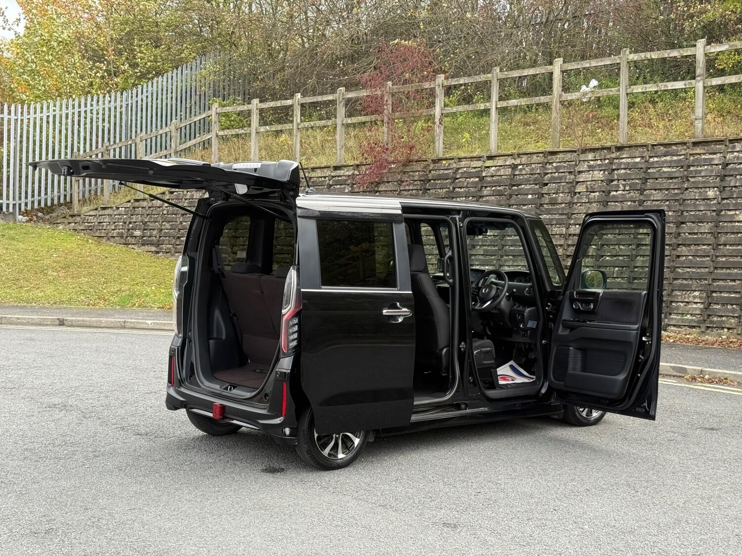 Used Honda N-Box 2025 for sale - 77627154: Photo 91