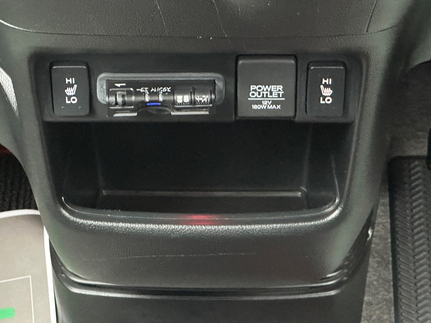 Used Honda N-Box 2024 for sale - 77626228: Photo 61
