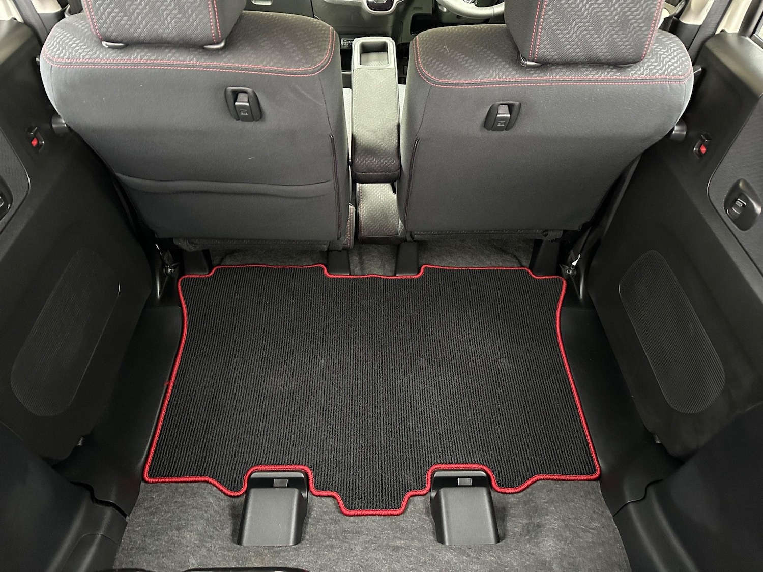 Used Honda N-Box 2024 for sale - 77626228: Photo 74