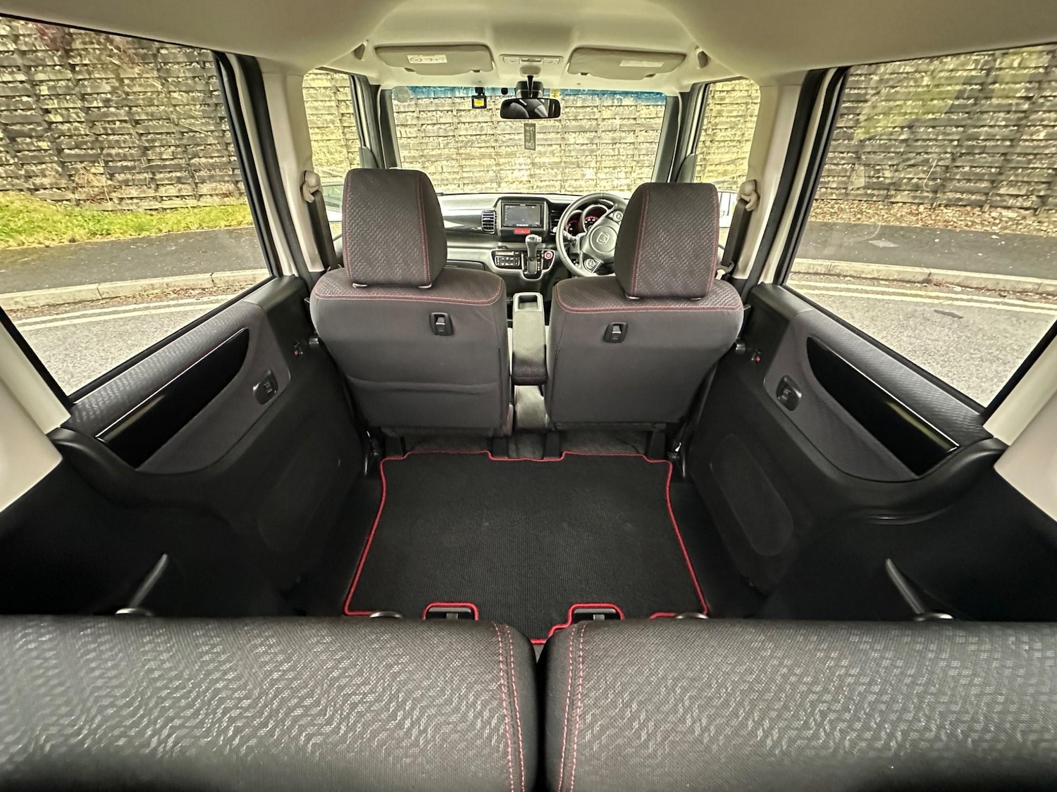 Used Honda N-Box 2024 for sale - 77626228: Photo 75