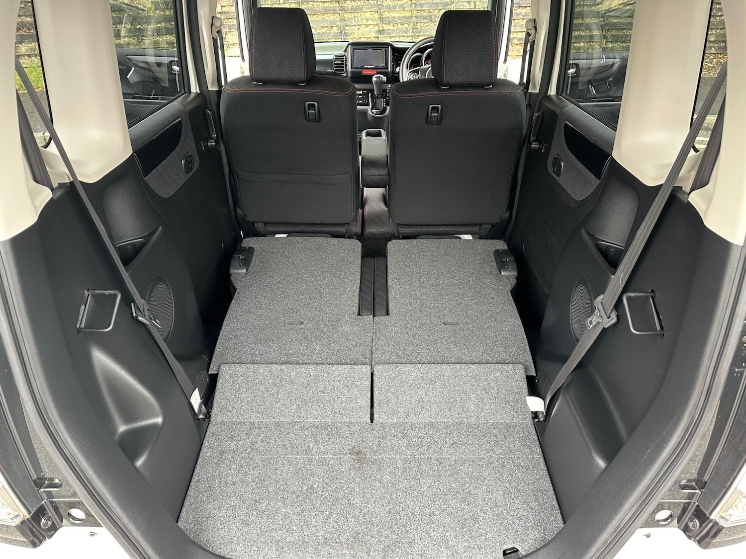 Used Honda N-Box 2024 for sale - 77626228: Photo 79