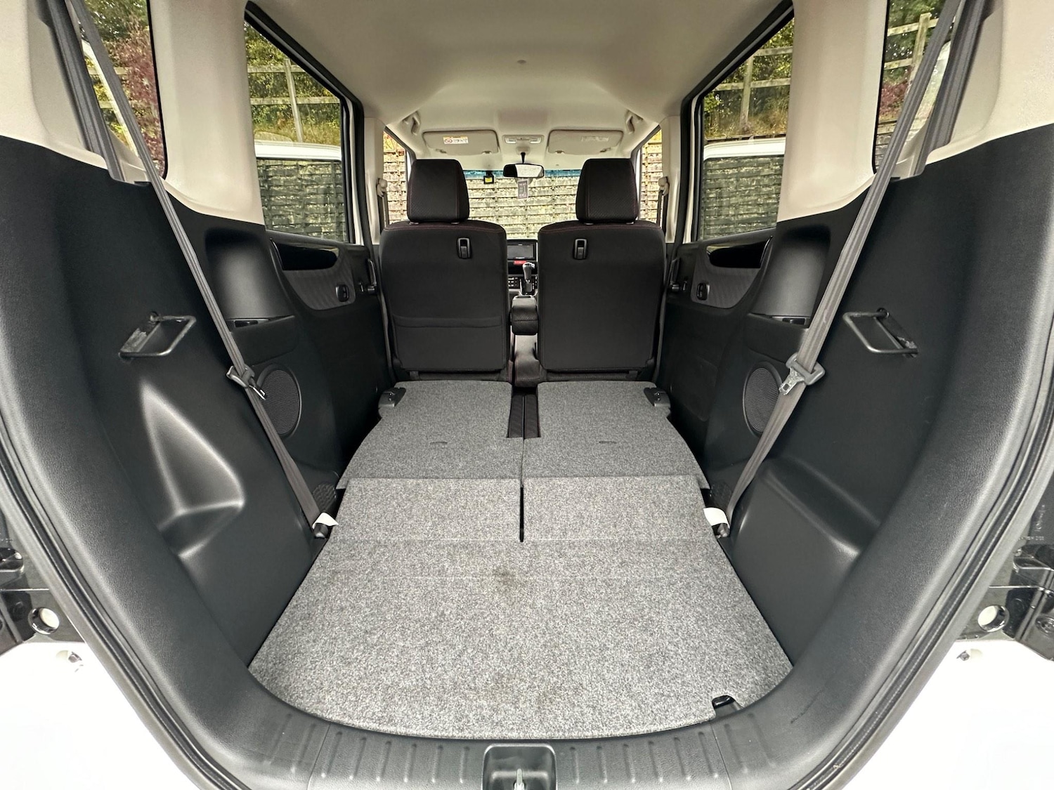 Used Honda N-Box 2024 for sale - 77626228: Photo 81