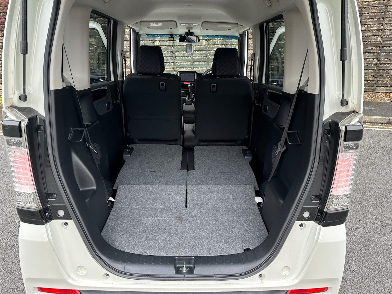 Used Honda N-Box 2024 for sale - 77626228: Photo 82