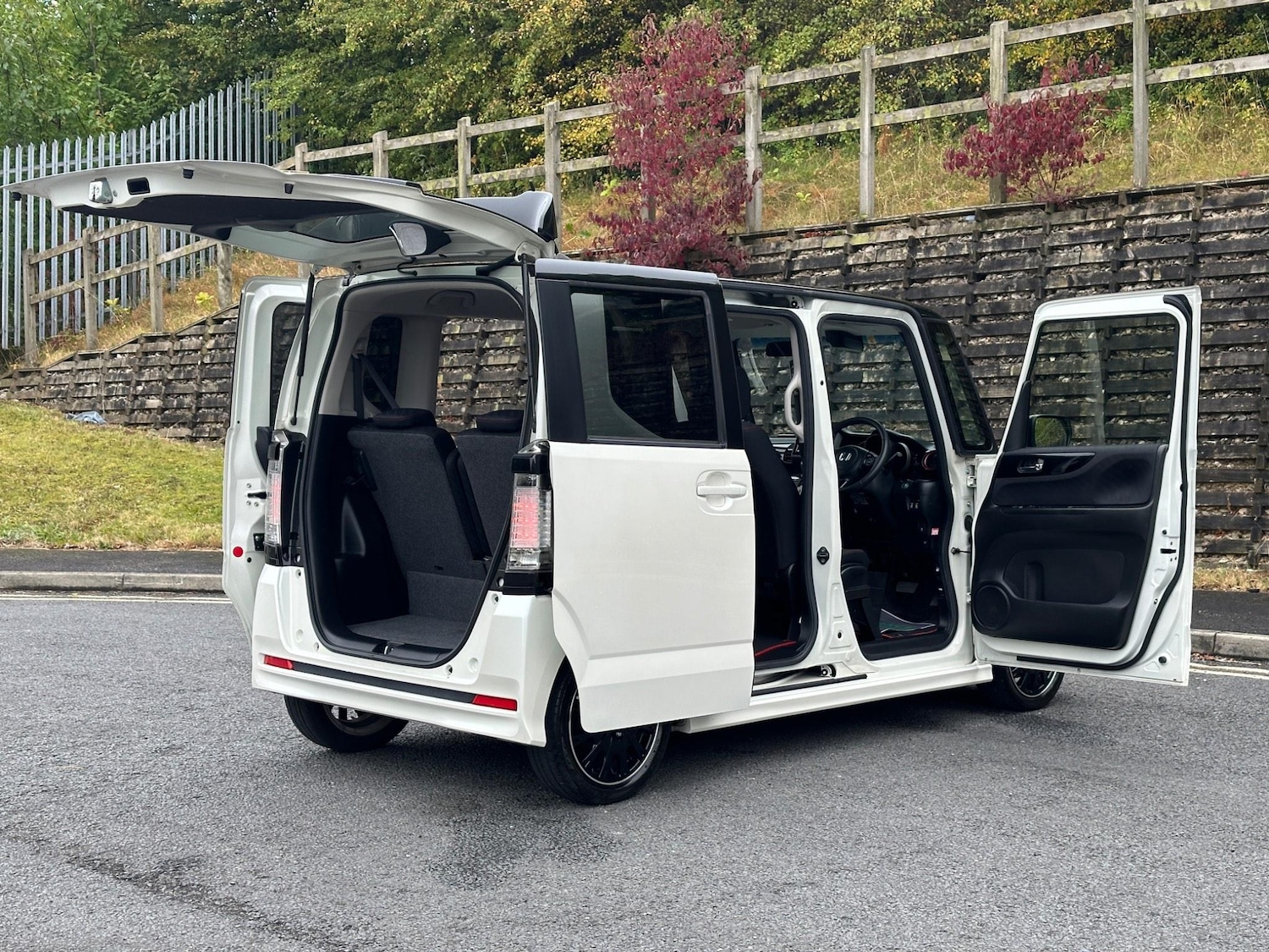 Used Honda N-Box 2024 for sale - 77626228: Photo 85