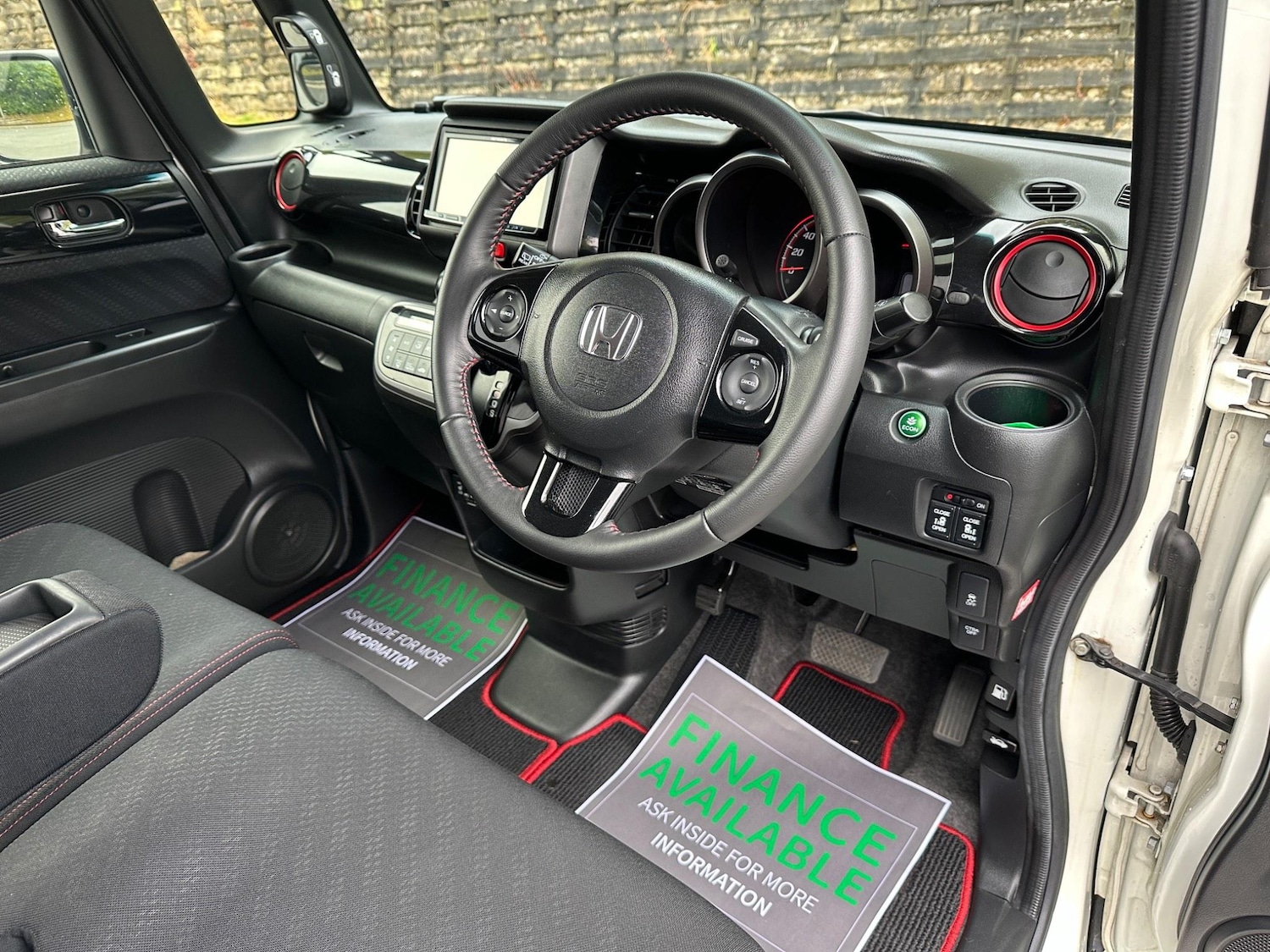 Used Honda N-Box 2024 for sale - 77626228: Photo 92