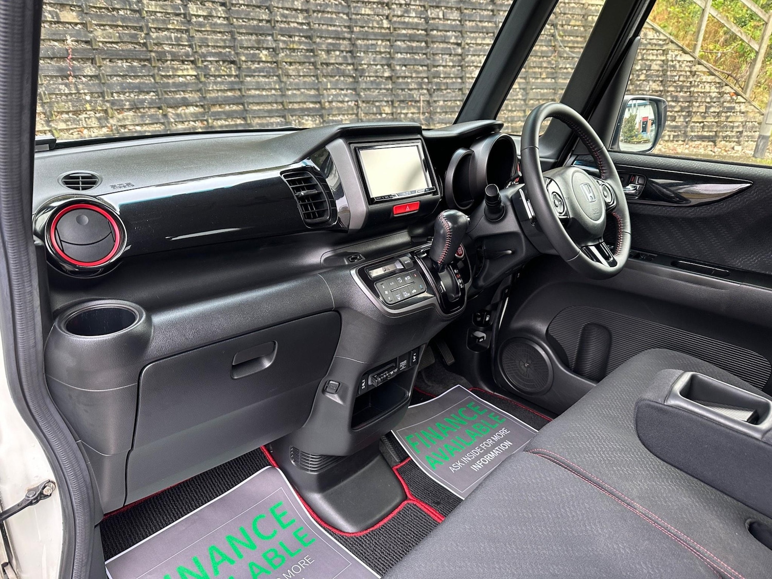 Used Honda N-Box 2024 for sale - 77626228: Photo 96