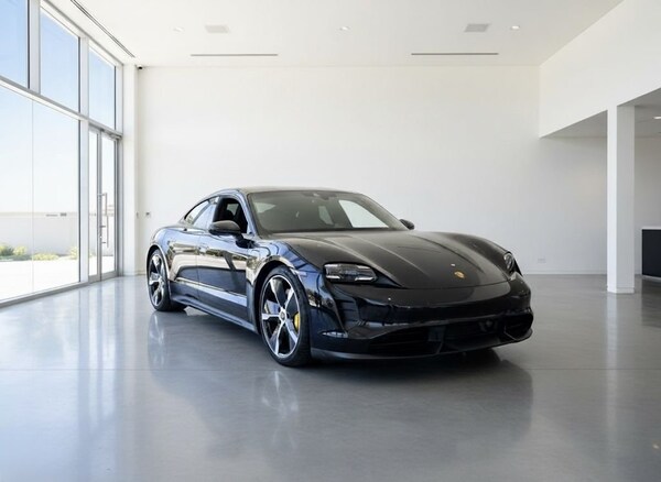 Used Porsche Taycan 2021 for sale - 74784753: Photo 1