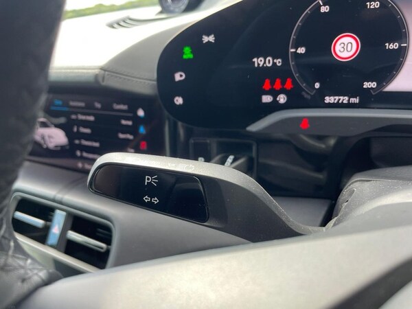 Used Porsche Taycan 2021 for sale - 74784753: Photo 23