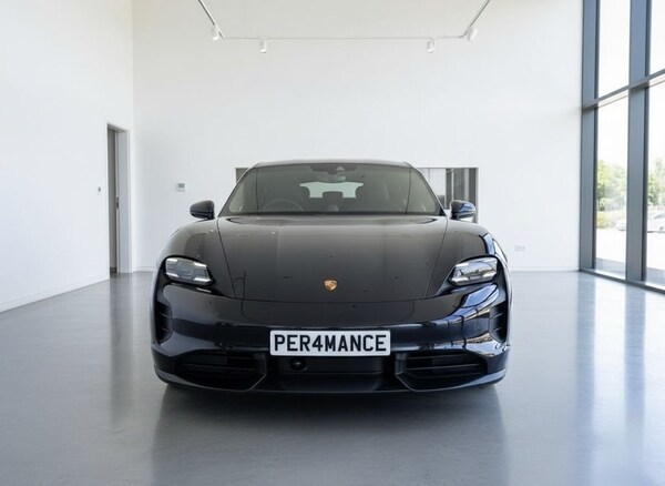 Used Porsche Taycan 2021 for sale - 74784753: Photo 5