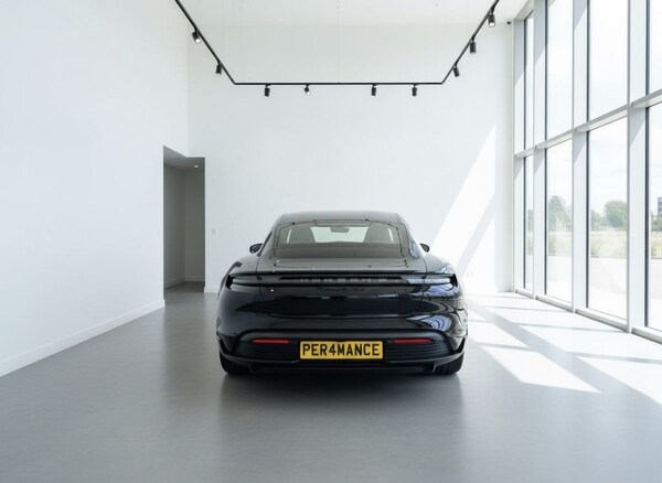 Used Porsche Taycan 2021 for sale - 74784753: Photo 8