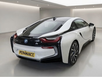 Used BMW i8 2017 for sale - 79276666: Photo