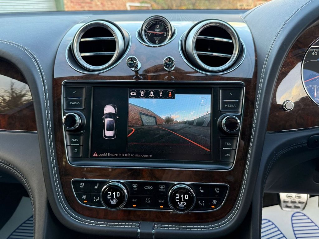 Used Bentley Bentayga 2016 for sale - 76570211: Photo 29