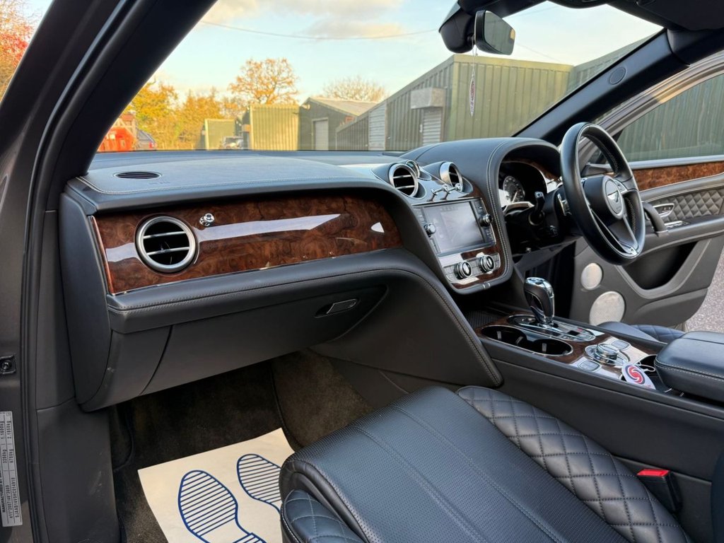 Used Bentley Bentayga 2016 for sale - 76570211: Photo 35