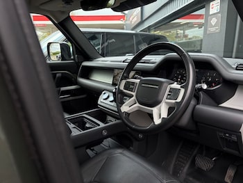Used Land Rover Defender 2023 for sale - 78414501: Photo