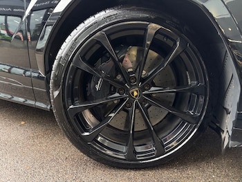 Used Lamborghini Urus 2021 for sale - 77621006: Photo