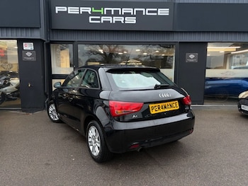 Used Audi A1 2011 for sale - 77463769: Photo