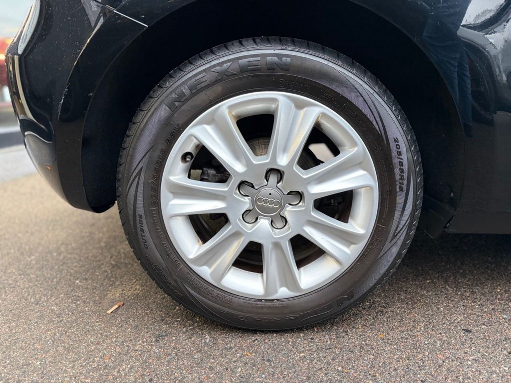 Used Audi A1 2011 for sale - 77463769: Photo 3