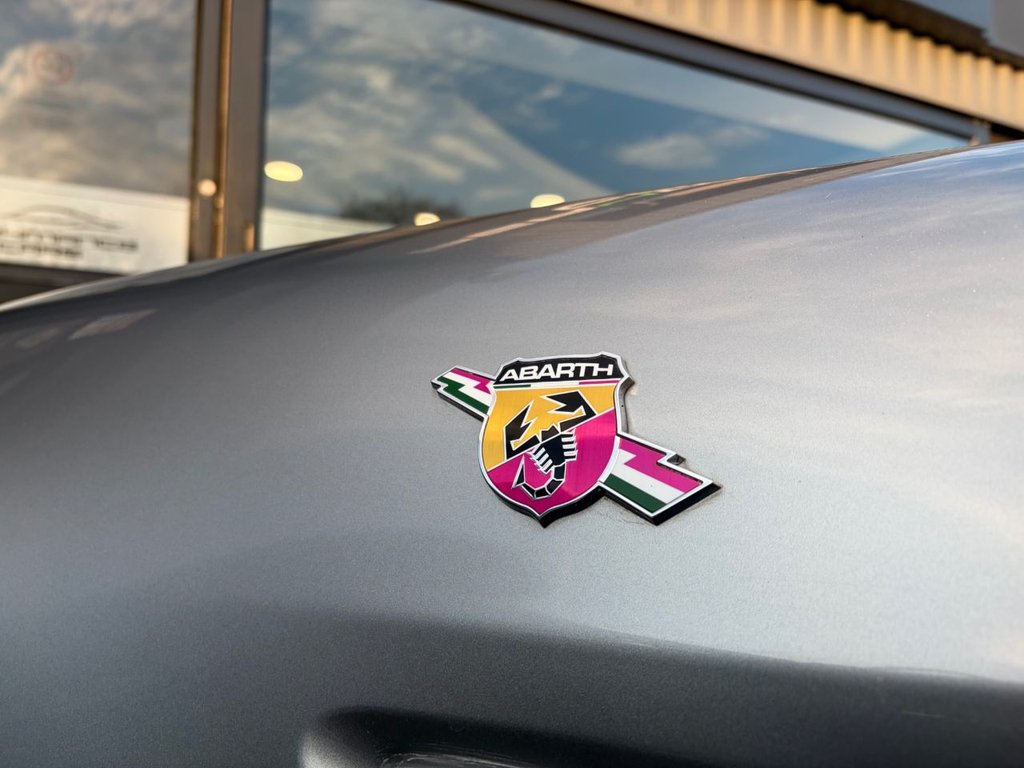 Used Abarth 124 Spider 2018 for sale - 76923819: Photo 32