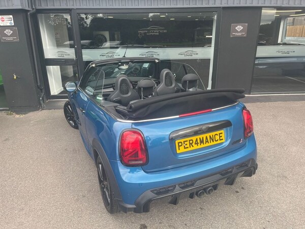 Used MINI Convertible 2021 for sale - 75998330: Photo 11