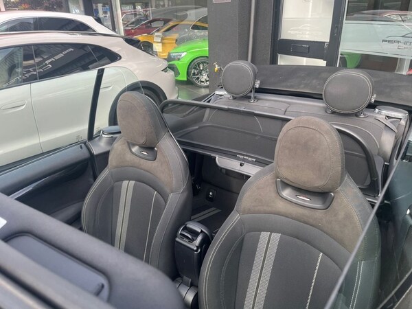Used MINI Convertible 2021 for sale - 75998330: Photo 3