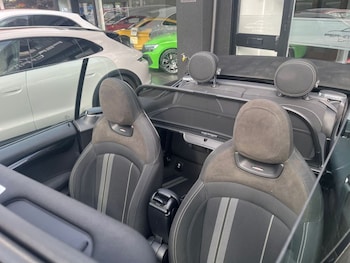 Used MINI Convertible 2021 for sale - 75998330: Photo 3