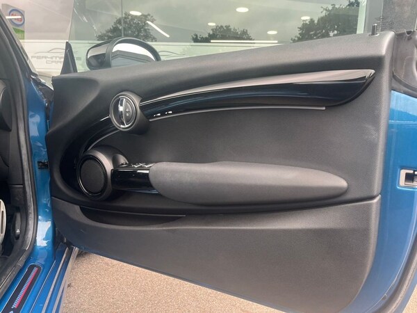 Used MINI Convertible 2021 for sale - 75998330: Photo 46