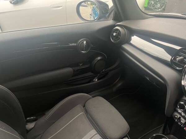 Used MINI Convertible 2021 for sale - 75998330: Photo 48