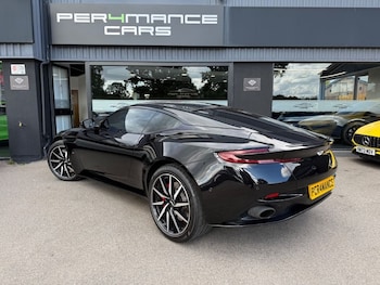 Used Aston Martin DB11 2017 for sale - 75937699: Photo