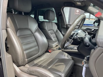 Used Porsche Macan 2020 for sale - 79254255: Photo