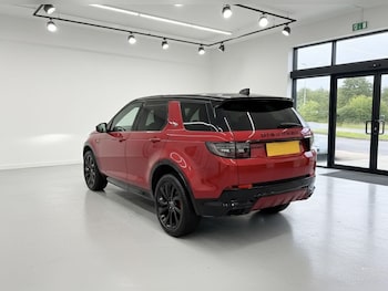 Used Land Rover Discovery Sport 2023 for sale - 76323389: Photo
