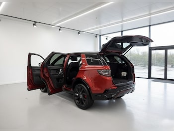 Used Land Rover Discovery Sport 2023 for sale - 76323389: Photo