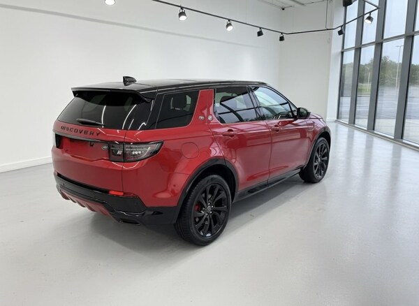 Used Land Rover Discovery Sport 2023 for sale - 76323389: Photo 9