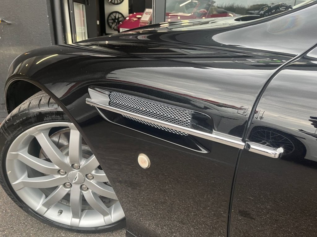 Used Aston Martin DB9 2005 for sale - 76119203: Photo 32
