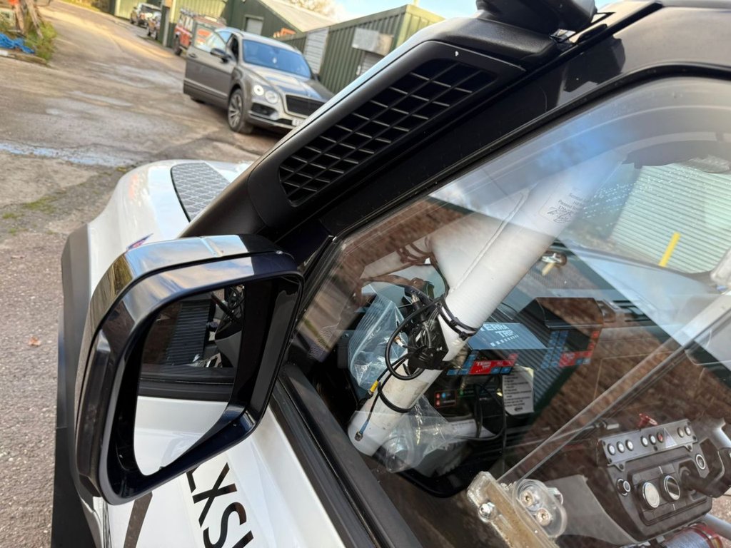 Used Land Rover Defender 2021 for sale - 78199852: Photo 16