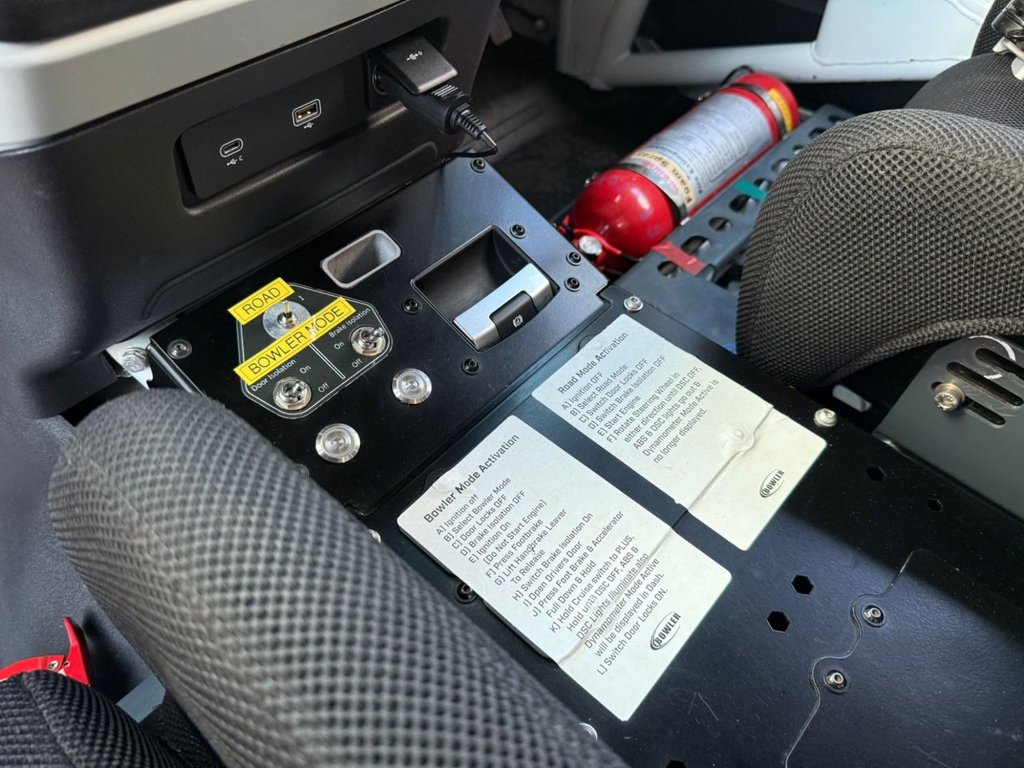 Used Land Rover Defender 2021 for sale - 78199852: Photo 32