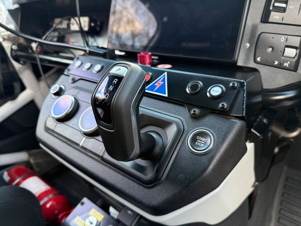 Used Land Rover Defender 2021 for sale - 78199852: Photo 33