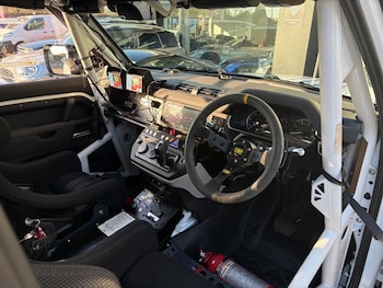 Used Land Rover Defender 2021 for sale - 78199852: Photo