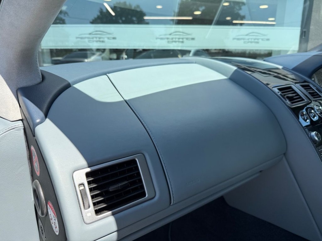 Used Aston Martin DB9 2014 for sale - 76345223: Photo 39
