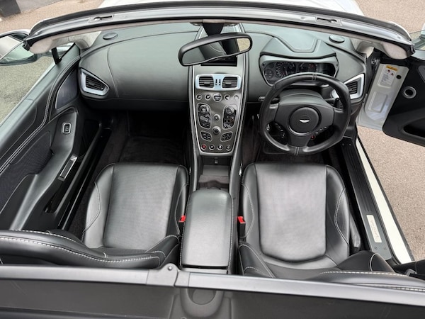 Used Aston Martin Vanquish 2014 for sale - 75028725: Photo 44