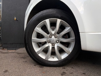 Used Land Rover Range Rover Sport 2017 for sale - 77007537: Photo