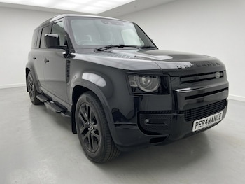 Used Land Rover Defender 110 2023 for sale - 79090021: Photo