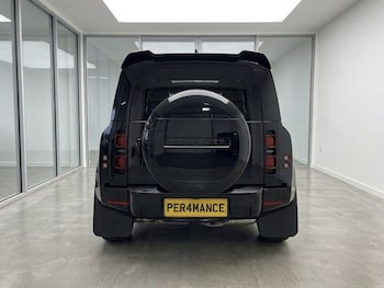 Used Land Rover Defender 110 2023 for sale - 79090021: Photo