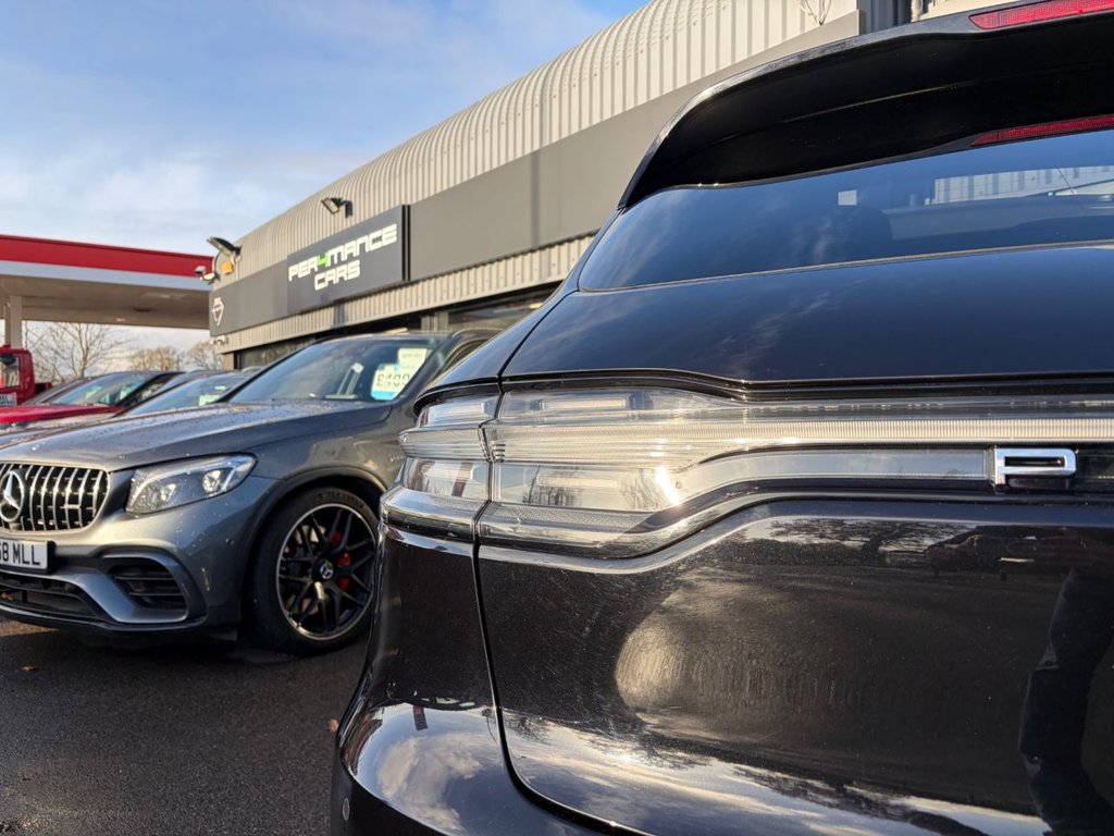 Used Porsche Macan 2019 for sale - 76883391: Photo 24