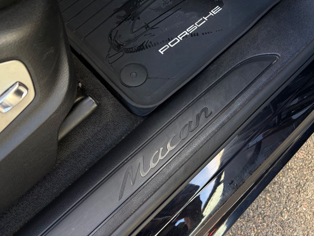 Used Porsche Macan 2019 for sale - 76883391: Photo 35